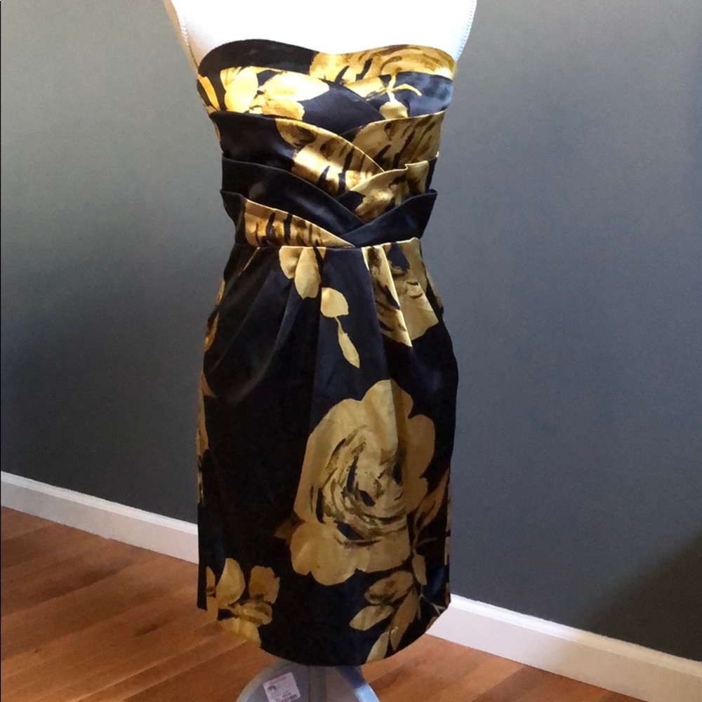 Strapless dress